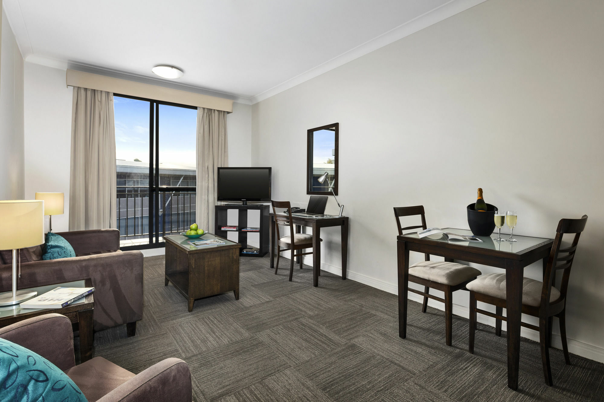 Oaks Sydney North Ryde Suites Buitenkant foto